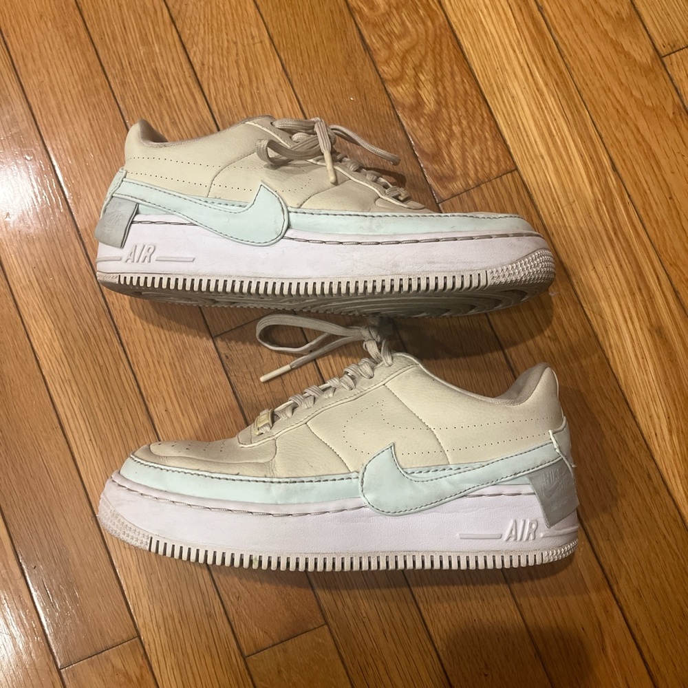 nike air force 1 in mint/cream | size W8.5